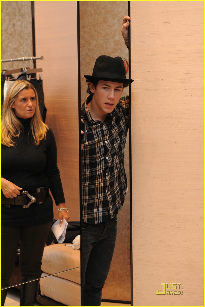 jonas-brothers-gianfranco-ferre-04.jpg